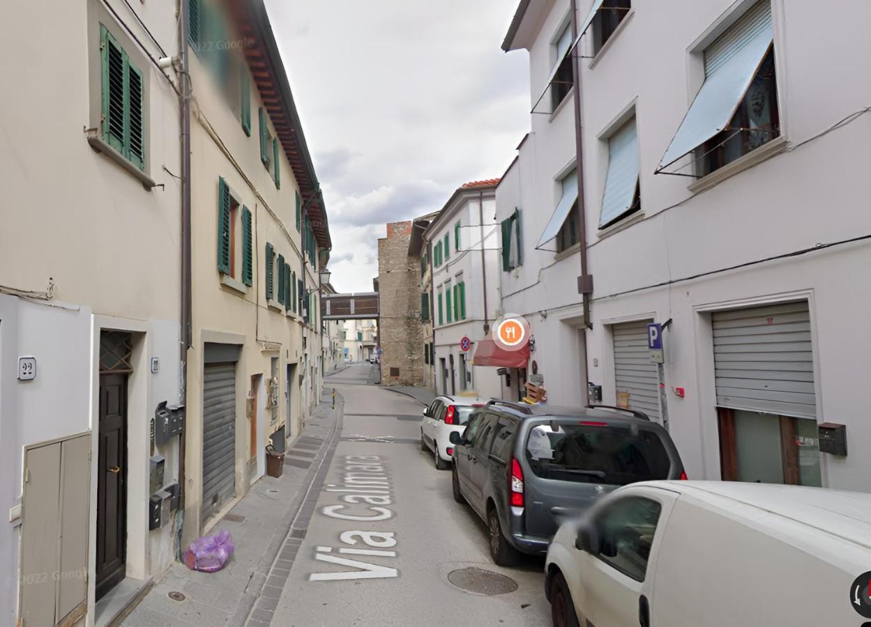 Calimara18 25" From Florence Ac Smarttv Prato  Kültér fotó
